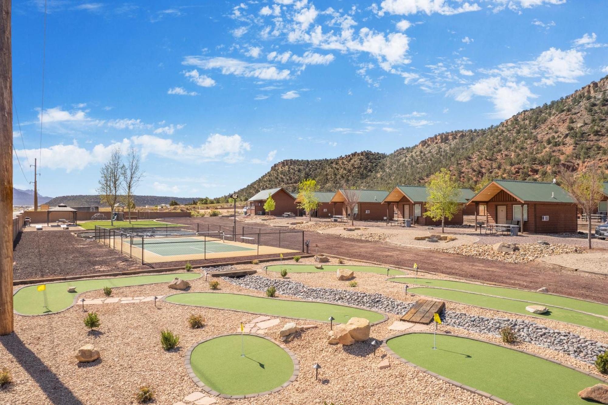 Gooseberry Lodges Zion National Park Area Apple Valley Екстериор снимка